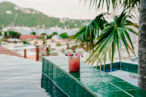 The Pink Palm Hotel - Cocktails at the pool